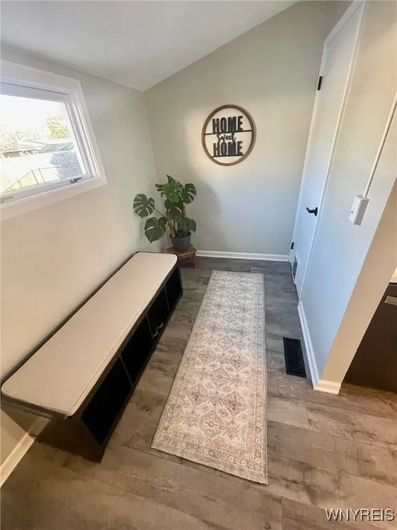 527 Woodstock Ave. Avenue, Tonawanda-town, New Yor, Tonawanda, New York 14150, 3 Bedrooms Bedrooms, 7 Rooms Rooms,1 BathroomBathrooms,Residential,Closed,527 Woodstock Ave. Avenue, Tonawanda-town, New Yor,0,B1575537