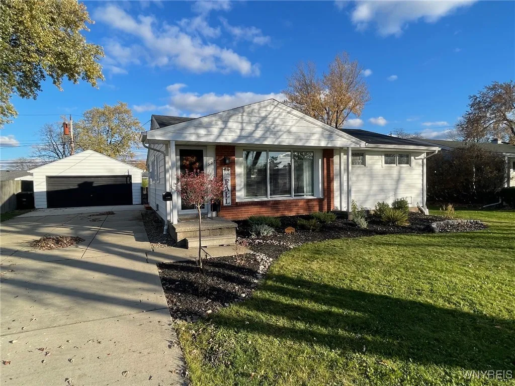 527 Woodstock Ave. Avenue, Tonawanda-town, New Yor, Tonawanda, New York 14150, 3 Bedrooms Bedrooms, 7 Rooms Rooms,1 BathroomBathrooms,Residential,Closed,527 Woodstock Ave. Avenue, Tonawanda-town, New Yor,0,B1575537