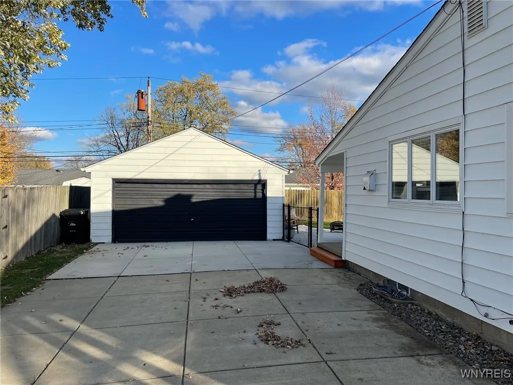 527 Woodstock Ave. Avenue, Tonawanda-town, New Yor, Tonawanda, New York 14150, 3 Bedrooms Bedrooms, 7 Rooms Rooms,1 BathroomBathrooms,Residential,Closed,527 Woodstock Ave. Avenue, Tonawanda-town, New Yor,0,B1575537