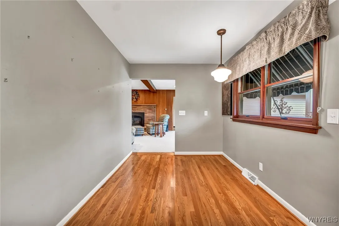4050 David Rd, Clarence, New York 14221, Clarence, New York 14221, 4 Bedrooms Bedrooms, 9 Rooms Rooms,3 BathroomsBathrooms,Residential,Closed,4050 David Rd, Clarence, New York 14221,0,B1575665