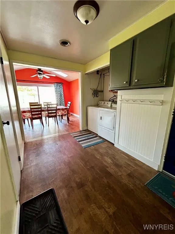 194 Glenhurst Road, Tonawanda-town, New York 14150, Tonawanda, New York 14150, 3 Bedrooms Bedrooms, 7 Rooms Rooms,2 BathroomsBathrooms,Residential,Closed,194 Glenhurst Road, Tonawanda-town, New York 14150,0,B1574527