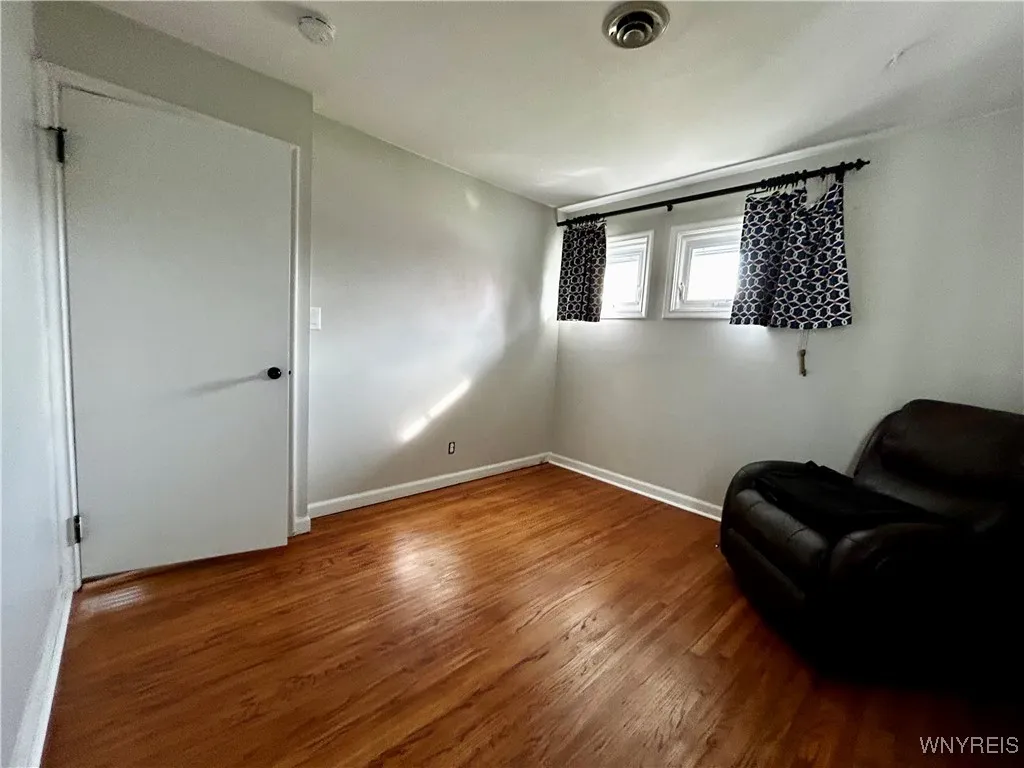 194 Glenhurst Road, Tonawanda-town, New York 14150, Tonawanda, New York 14150, 3 Bedrooms Bedrooms, 7 Rooms Rooms,2 BathroomsBathrooms,Residential,Closed,194 Glenhurst Road, Tonawanda-town, New York 14150,0,B1574527