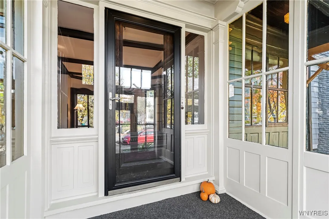 485 Woodward Ave, Buffalo, New York 14214, Buffalo, New York 14214, 3 Bedrooms Bedrooms, 9 Rooms Rooms,1 BathroomBathrooms,Residential,Closed,485 Woodward Ave, Buffalo, New York 14214,0,B1575162