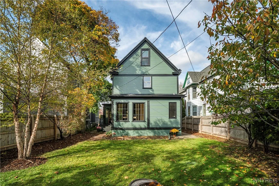 485 Woodward Ave, Buffalo, New York 14214, Buffalo, New York 14214, 3 Bedrooms Bedrooms, 9 Rooms Rooms,1 BathroomBathrooms,Residential,Closed,485 Woodward Ave, Buffalo, New York 14214,0,B1575162