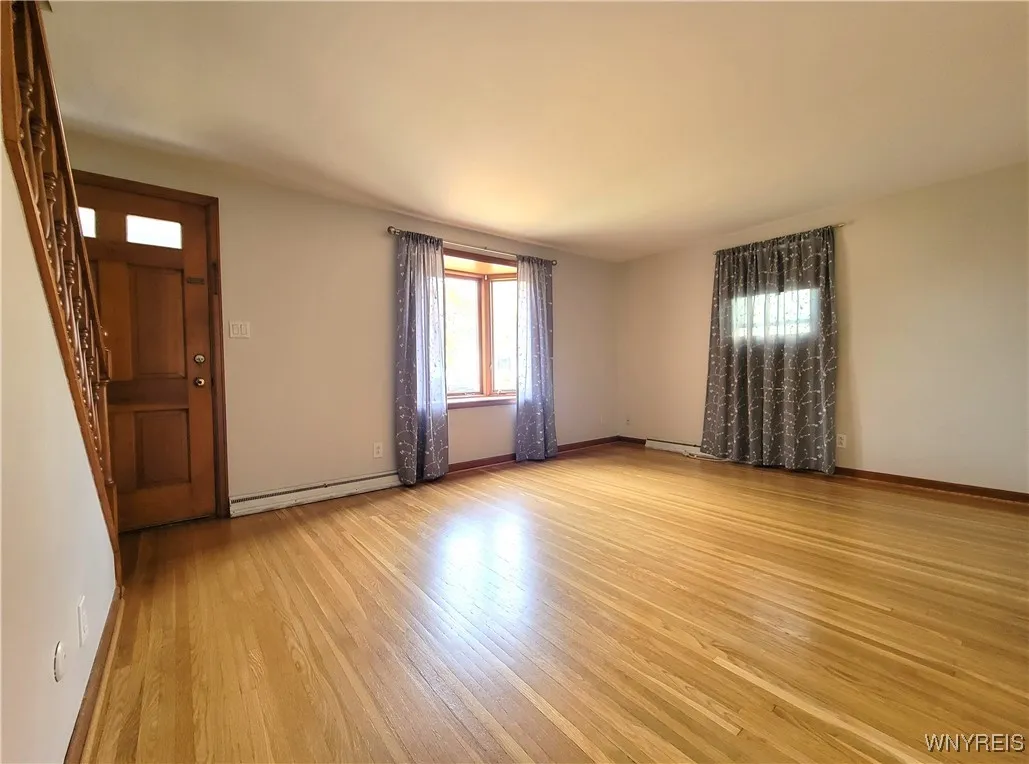 193 Wilmington Avenue, Tonawanda-town, New York 14, Tonawanda, New York 14150, 3 Bedrooms Bedrooms, 6 Rooms Rooms,1 BathroomBathrooms,Residential,Closed,193 Wilmington Avenue, Tonawanda-town, New York 14,0,B1575610