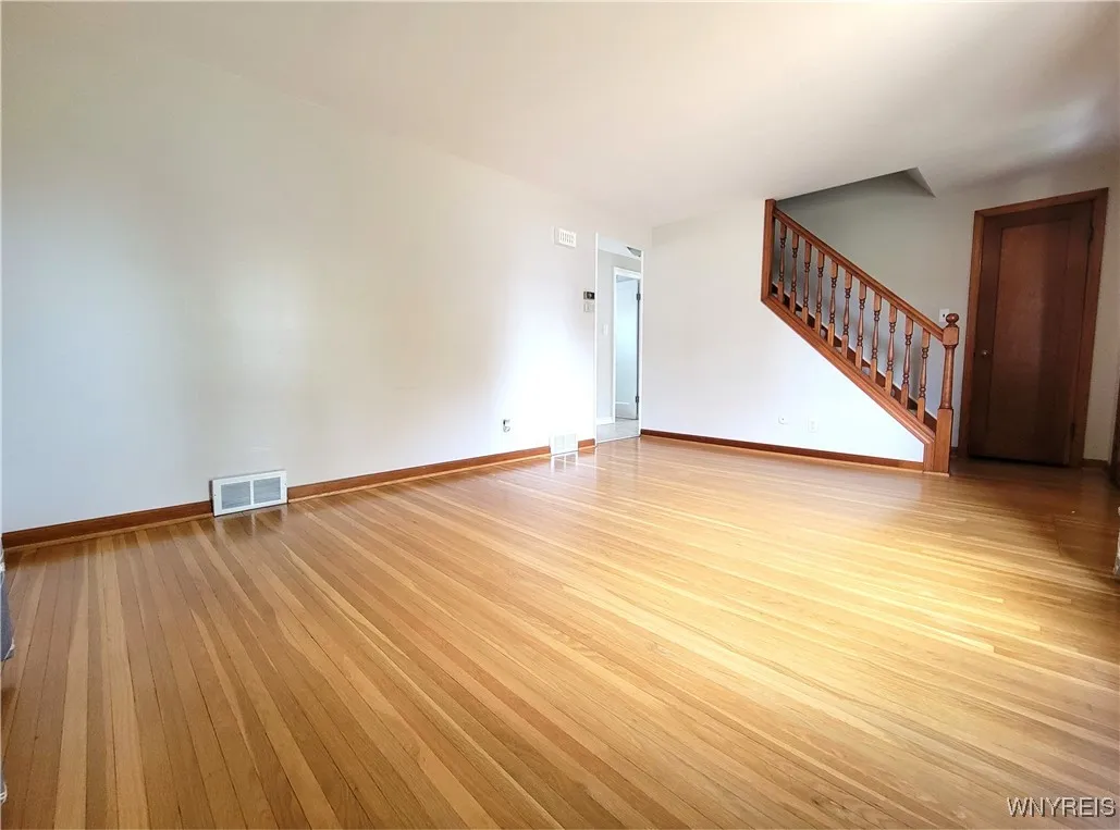 193 Wilmington Avenue, Tonawanda-town, New York 14, Tonawanda, New York 14150, 3 Bedrooms Bedrooms, 6 Rooms Rooms,1 BathroomBathrooms,Residential,Closed,193 Wilmington Avenue, Tonawanda-town, New York 14,0,B1575610