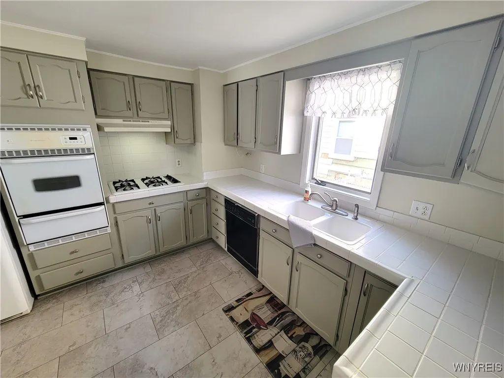 193 Wilmington Avenue, Tonawanda-town, New York 14, Tonawanda, New York 14150, 3 Bedrooms Bedrooms, 6 Rooms Rooms,1 BathroomBathrooms,Residential,Closed,193 Wilmington Avenue, Tonawanda-town, New York 14,0,B1575610