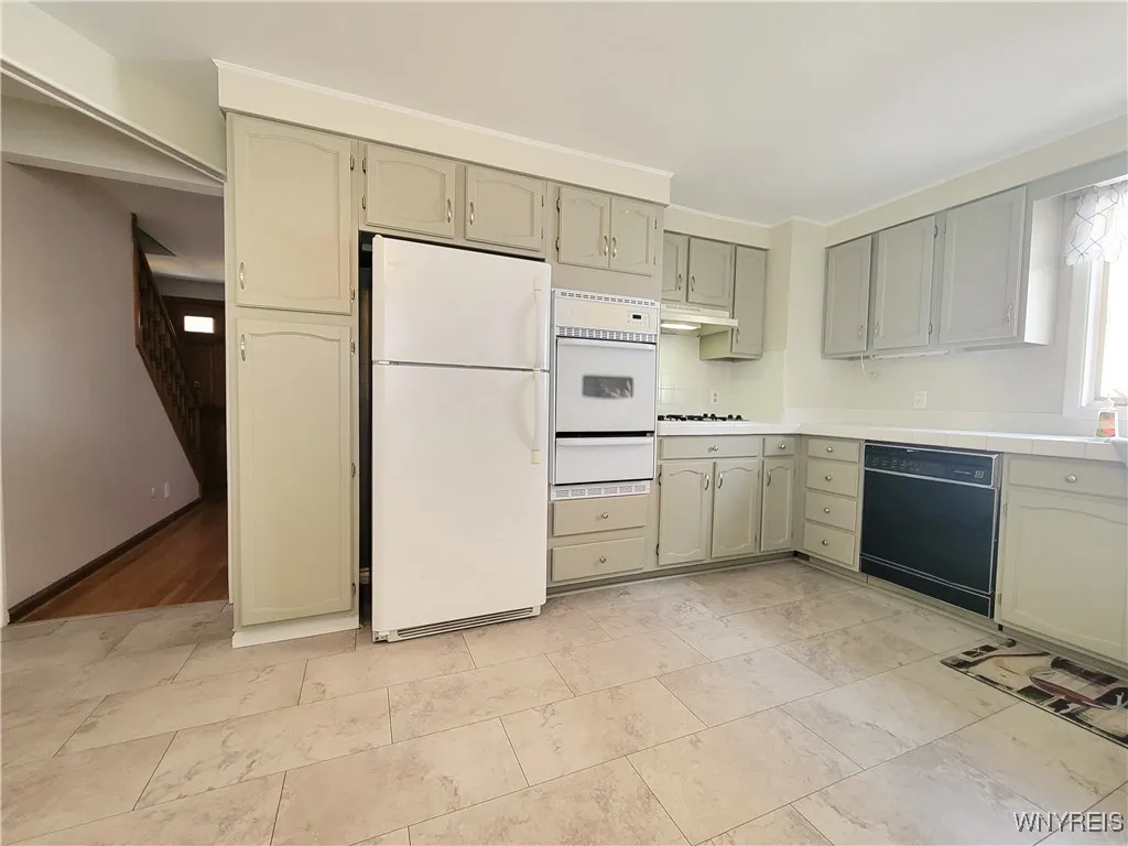 193 Wilmington Avenue, Tonawanda-town, New York 14, Tonawanda, New York 14150, 3 Bedrooms Bedrooms, 6 Rooms Rooms,1 BathroomBathrooms,Residential,Closed,193 Wilmington Avenue, Tonawanda-town, New York 14,0,B1575610