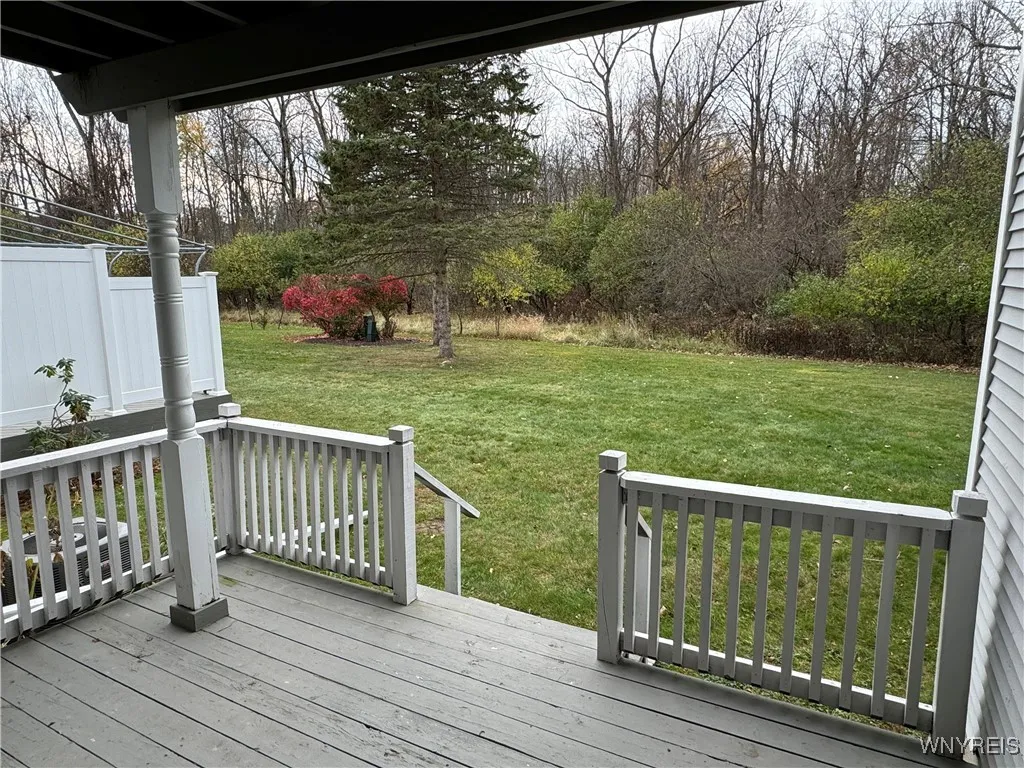 185 Bridle Path, Orchard Park, New York 14127, Orchard Park, New York 14127, 2 Bedrooms Bedrooms, 7 Rooms Rooms,1 BathroomBathrooms,Residential,Closed,185 Bridle Path, Orchard Park, New York 14127,0,B1575912