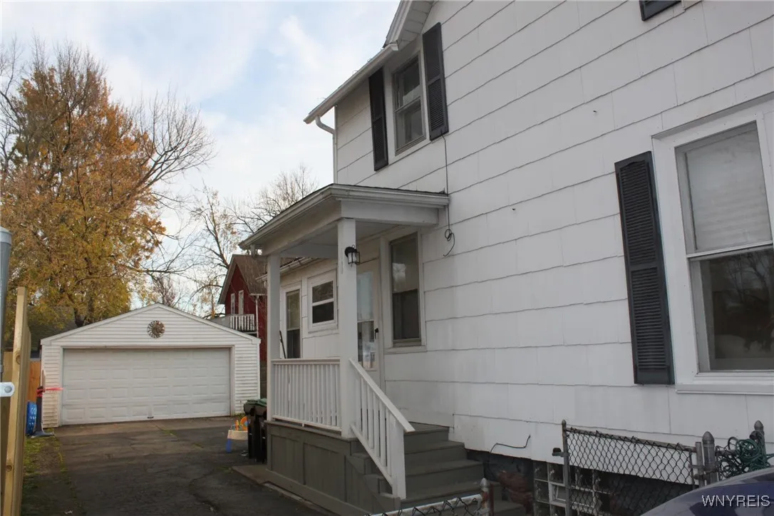 403 Fletcher Street, Tonawanda-city, New York 1415, Tonawanda, New York 14150, 5 Bedrooms Bedrooms, ,2 BathroomsBathrooms,Residential,Closed,403 Fletcher Street, Tonawanda-city, New York 1415,0,B1576130