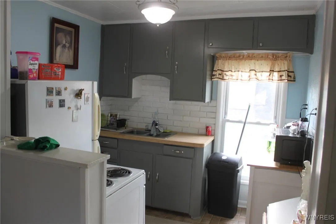 403 Fletcher Street, Tonawanda-city, New York 1415, Tonawanda, New York 14150, 5 Bedrooms Bedrooms, ,2 BathroomsBathrooms,Residential,Closed,403 Fletcher Street, Tonawanda-city, New York 1415,0,B1576130