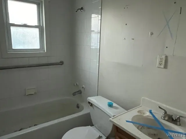 184 Oelkers Street, North Tonawanda, New York 1412, North Tonawanda, New York 14120, 2 Bedrooms Bedrooms, 4 Rooms Rooms,1 BathroomBathrooms,Residential,Closed,184 Oelkers Street, North Tonawanda, New York 1412,0,B1575949