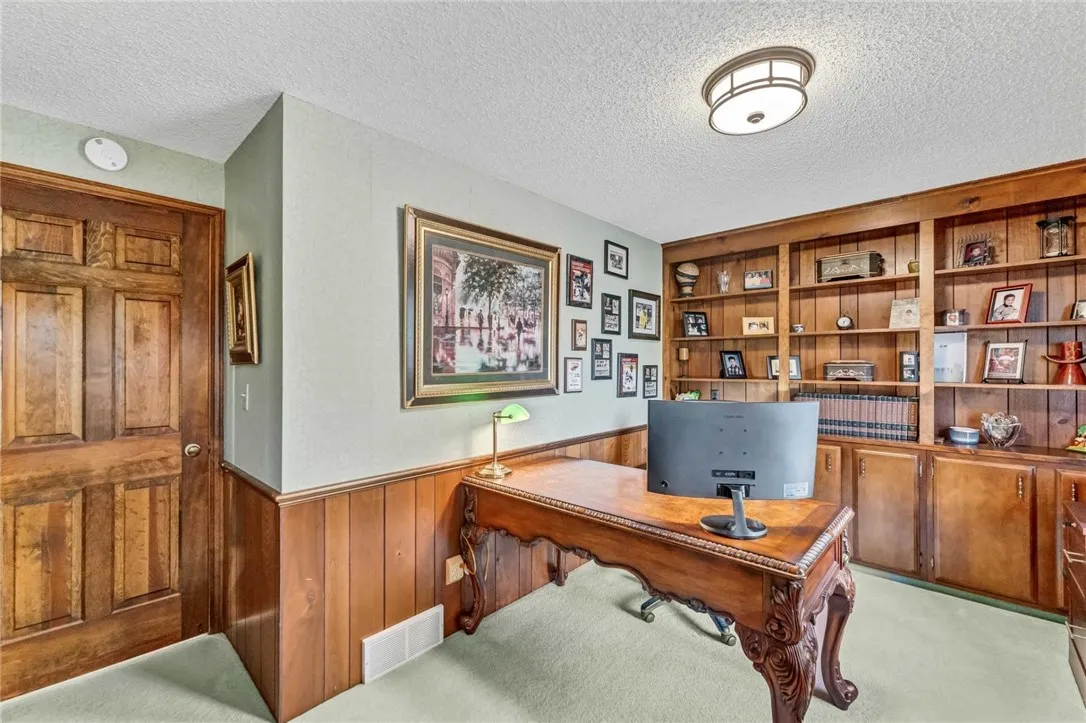 95 Fox Meadow Lane, Orchard Park, New York 14127, Orchard Park, New York 14127, 4 Bedrooms Bedrooms, 14 Rooms Rooms,2 BathroomsBathrooms,Residential,Closed,95 Fox Meadow Lane, Orchard Park, New York 14127,0,R1575931