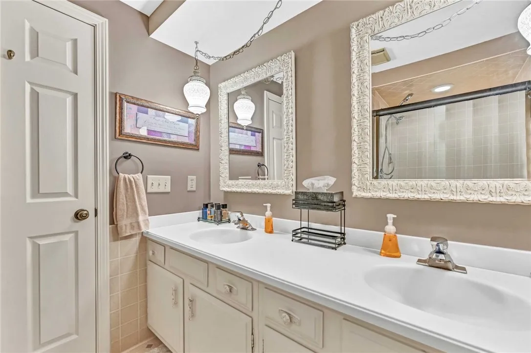 95 Fox Meadow Lane, Orchard Park, New York 14127, Orchard Park, New York 14127, 4 Bedrooms Bedrooms, 14 Rooms Rooms,2 BathroomsBathrooms,Residential,Closed,95 Fox Meadow Lane, Orchard Park, New York 14127,0,R1575931