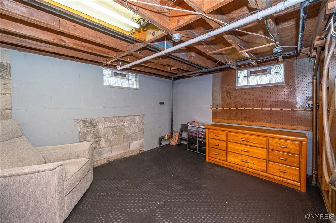 281 Green Acres Road, Tonawanda-town, New York 141, Tonawanda, New York 14150, 3 Bedrooms Bedrooms, 5 Rooms Rooms,1 BathroomBathrooms,Residential,Closed,281 Green Acres Road, Tonawanda-town, New York 141,0,B1576299