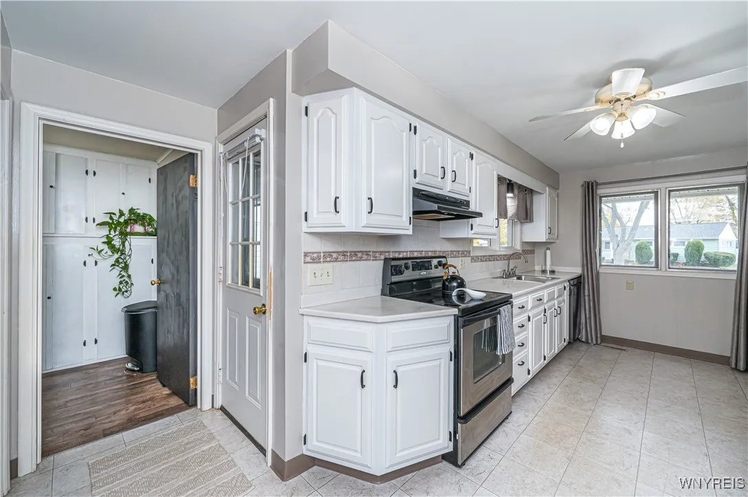281 Green Acres Road, Tonawanda-town, New York 141, Tonawanda, New York 14150, 3 Bedrooms Bedrooms, 5 Rooms Rooms,1 BathroomBathrooms,Residential,Closed,281 Green Acres Road, Tonawanda-town, New York 141,0,B1576299