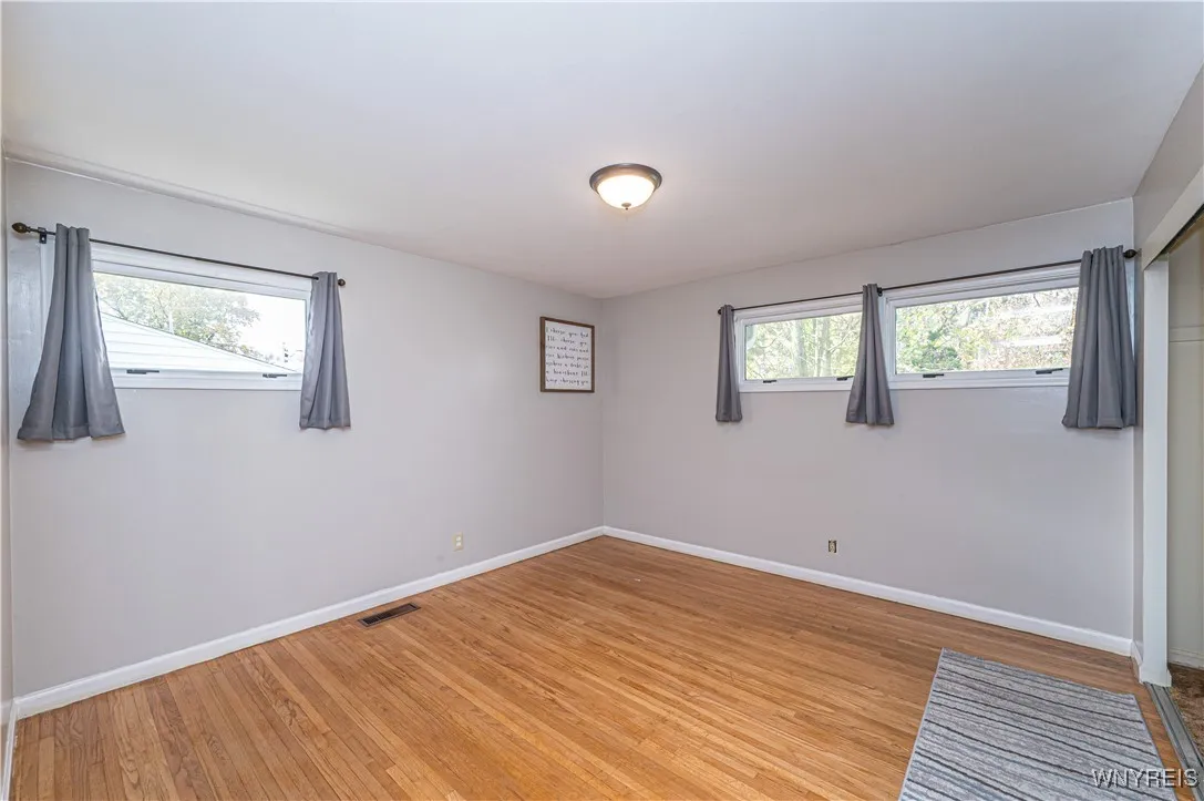 281 Green Acres Road, Tonawanda-town, New York 141, Tonawanda, New York 14150, 3 Bedrooms Bedrooms, 5 Rooms Rooms,1 BathroomBathrooms,Residential,Closed,281 Green Acres Road, Tonawanda-town, New York 141,0,B1576299