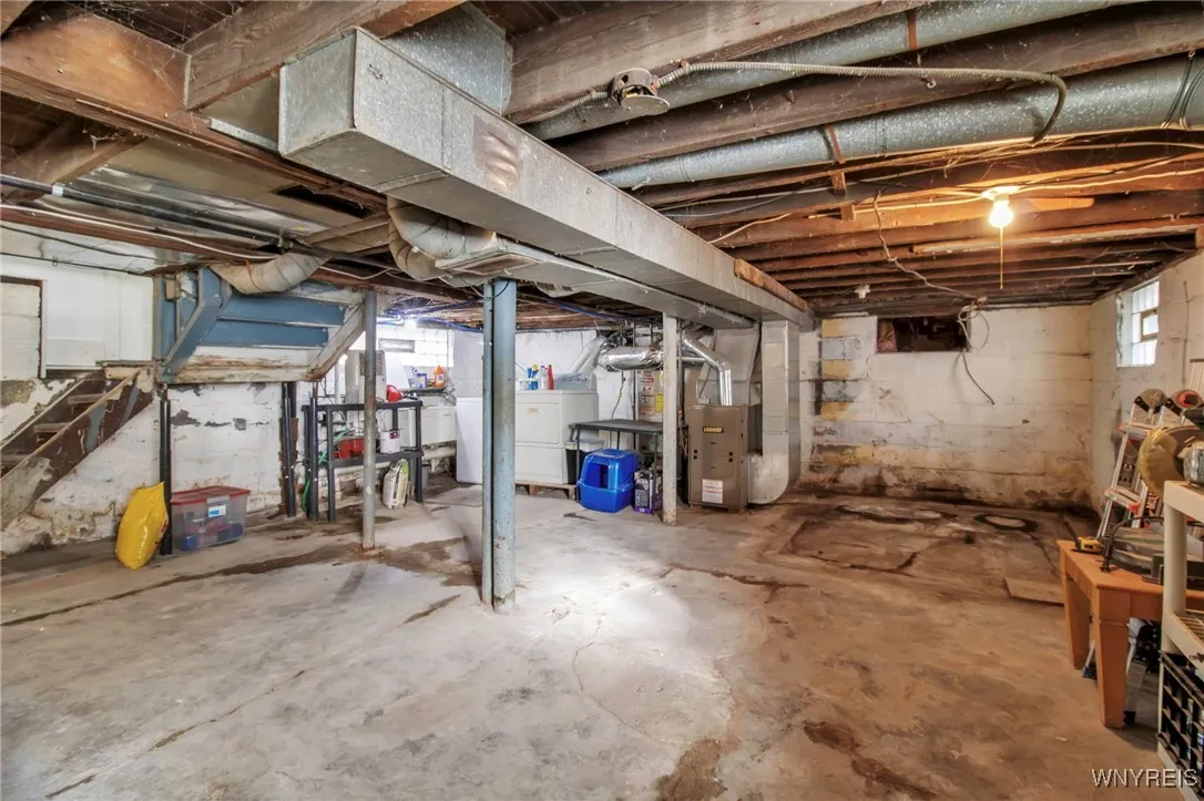 21 Dakota Street, Buffalo, New York 14216, Buffalo, New York 14216, 4 Bedrooms Bedrooms, 9 Rooms Rooms,2 BathroomsBathrooms,Residential,Closed,21 Dakota Street, Buffalo, New York 14216,B1576230