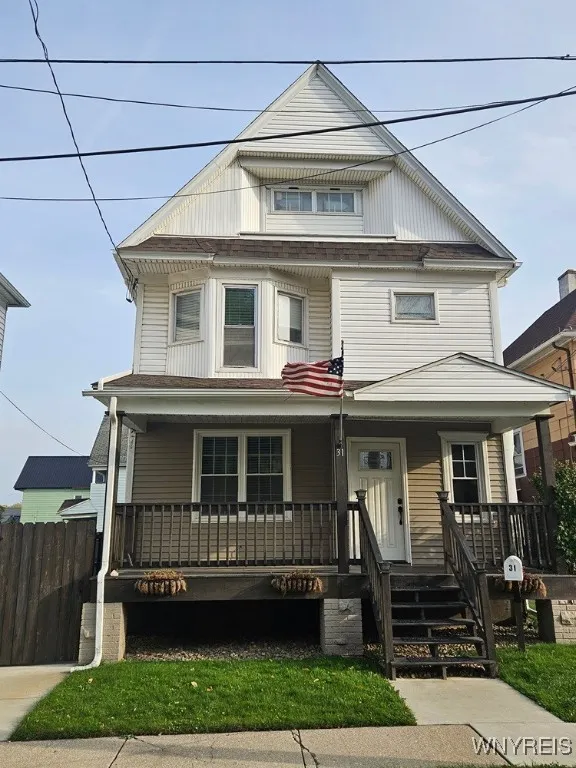 31 Oakdale Place, Buffalo, New York 14210, Buffalo, New York 14210, 6 Bedrooms Bedrooms, ,2 BathroomsBathrooms,Residential,Closed,31 Oakdale Place, Buffalo, New York 14210,0,B1576355