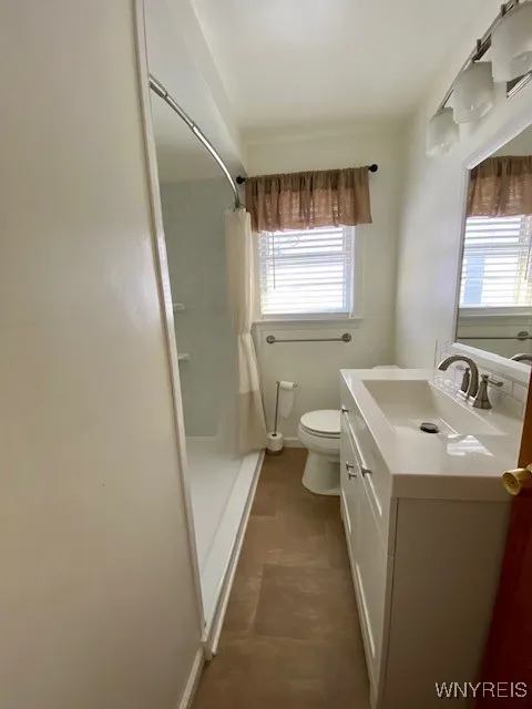 First floor updated bath
