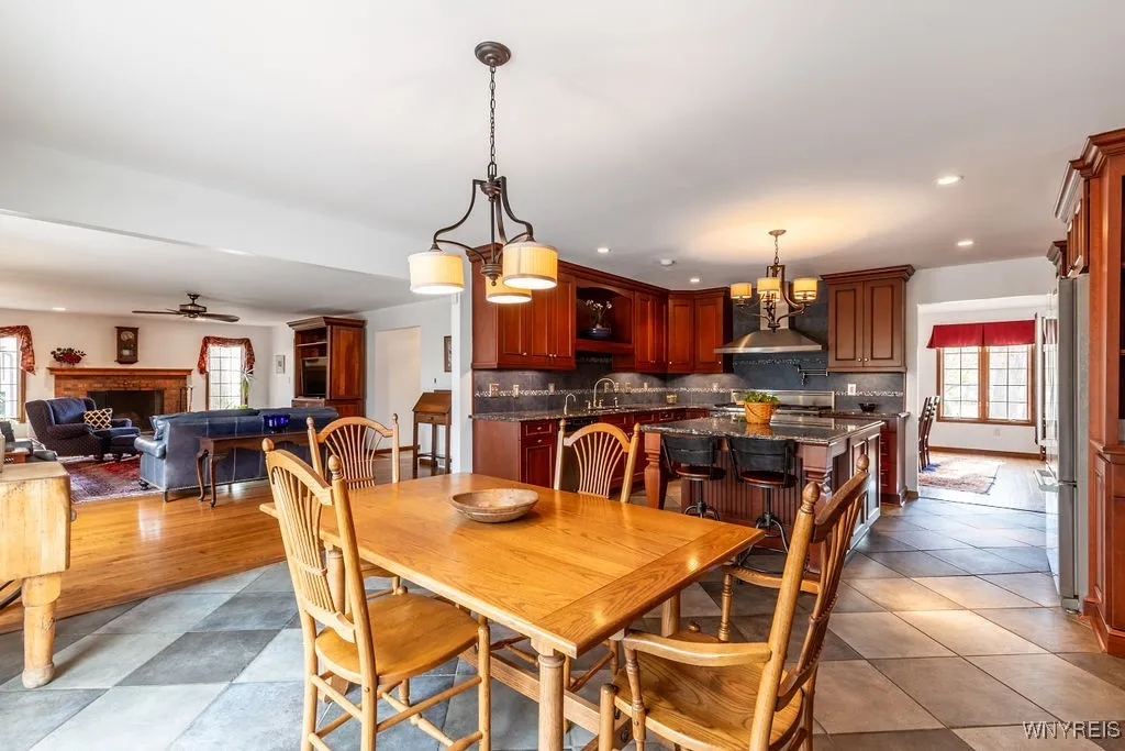 173 Spicer Creek Run, Grand Island, New York 14072, Grand Island, New York 14072, 5 Bedrooms Bedrooms, 18 Rooms Rooms,4 BathroomsBathrooms,Residential,Closed,173 Spicer Creek Run, Grand Island, New York 14072,0,B1573352