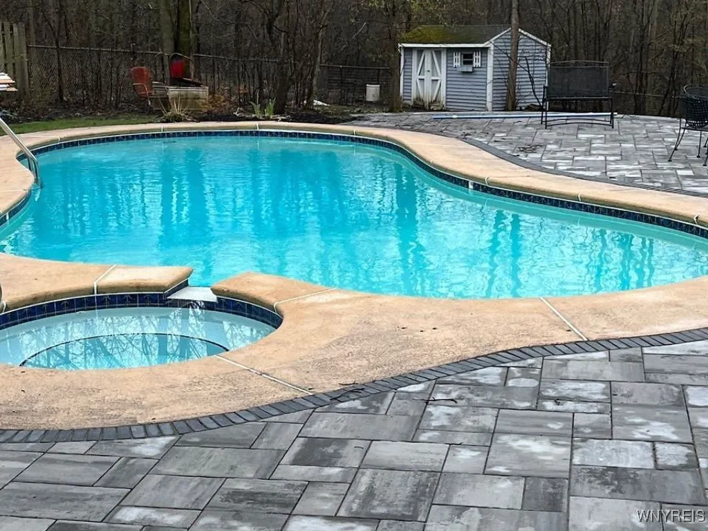 173 Spicer Creek Run, Grand Island, New York 14072, Grand Island, New York 14072, 5 Bedrooms Bedrooms, 18 Rooms Rooms,4 BathroomsBathrooms,Residential,Closed,173 Spicer Creek Run, Grand Island, New York 14072,0,B1573352