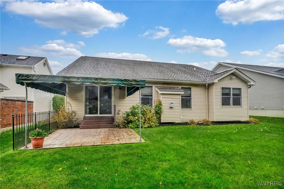 4164 Tisbury Lane, Hamburg, New York 14075, Hamburg, New York 14075, 3 Bedrooms Bedrooms, 6 Rooms Rooms,2 BathroomsBathrooms,Residential,Closed,4164 Tisbury Lane, Hamburg, New York 14075,0,B1576337