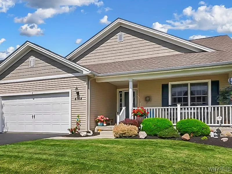 4164 Tisbury Lane, Hamburg, New York 14075, Hamburg, New York 14075, 3 Bedrooms Bedrooms, 6 Rooms Rooms,2 BathroomsBathrooms,Residential,Closed,4164 Tisbury Lane, Hamburg, New York 14075,0,B1576337