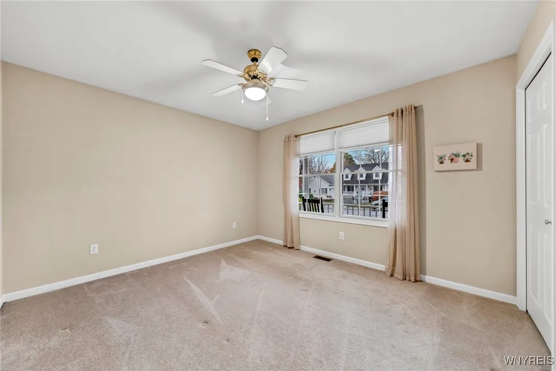4164 Tisbury Lane, Hamburg, New York 14075, Hamburg, New York 14075, 3 Bedrooms Bedrooms, 6 Rooms Rooms,2 BathroomsBathrooms,Residential,Closed,4164 Tisbury Lane, Hamburg, New York 14075,0,B1576337