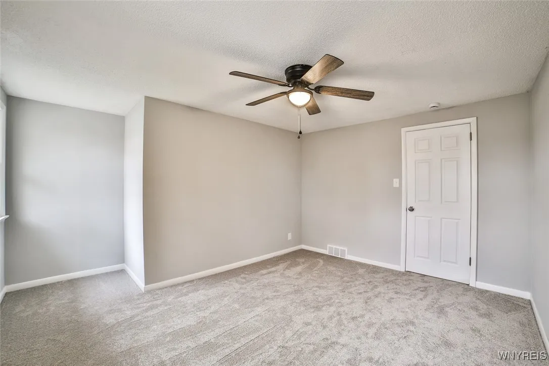 40 Fountain, Tonawanda-town, New York 14223, Tonawanda, New York 14223, 3 Bedrooms Bedrooms, 6 Rooms Rooms,1 BathroomBathrooms,Residential,Closed,40 Fountain, Tonawanda-town, New York 14223,0,B1576770