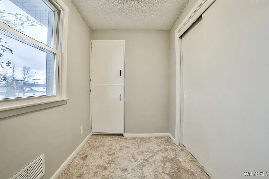 40 Fountain, Tonawanda-town, New York 14223, Tonawanda, New York 14223, 3 Bedrooms Bedrooms, 6 Rooms Rooms,1 BathroomBathrooms,Residential,Closed,40 Fountain, Tonawanda-town, New York 14223,0,B1576770
