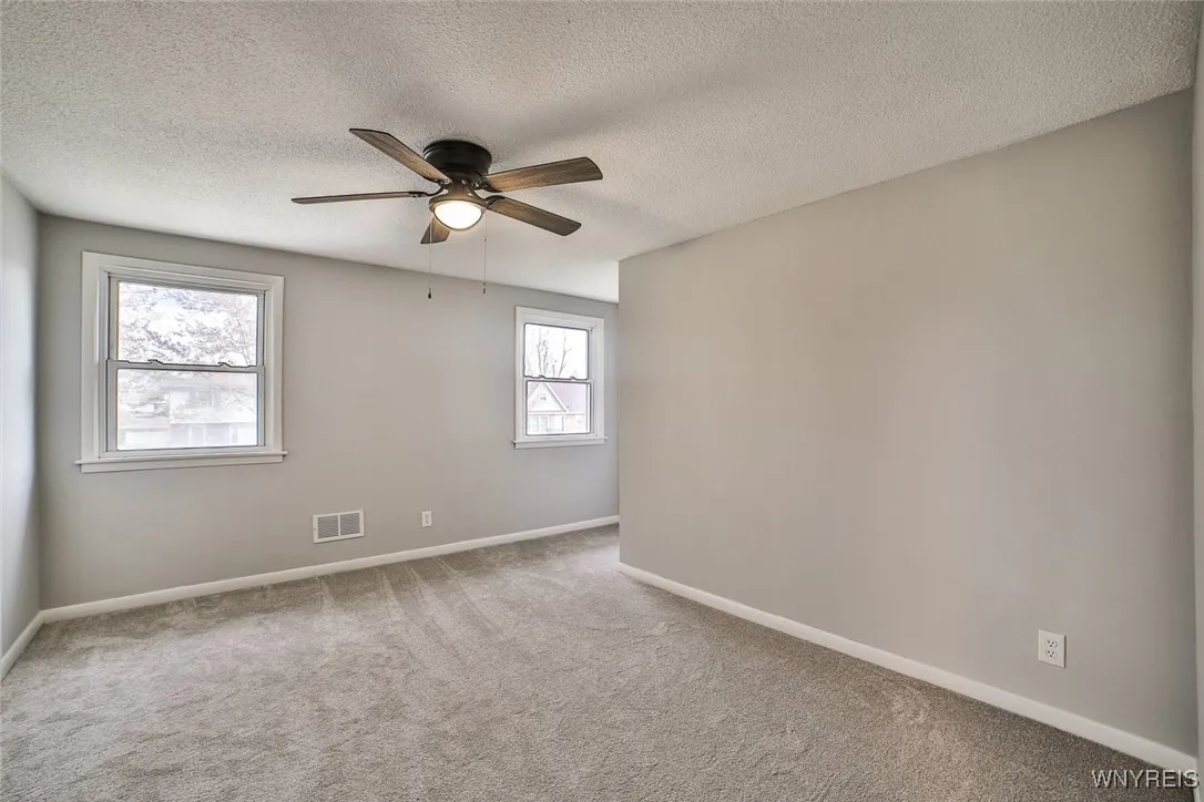 40 Fountain, Tonawanda-town, New York 14223, Tonawanda, New York 14223, 3 Bedrooms Bedrooms, 6 Rooms Rooms,1 BathroomBathrooms,Residential,Closed,40 Fountain, Tonawanda-town, New York 14223,0,B1576770
