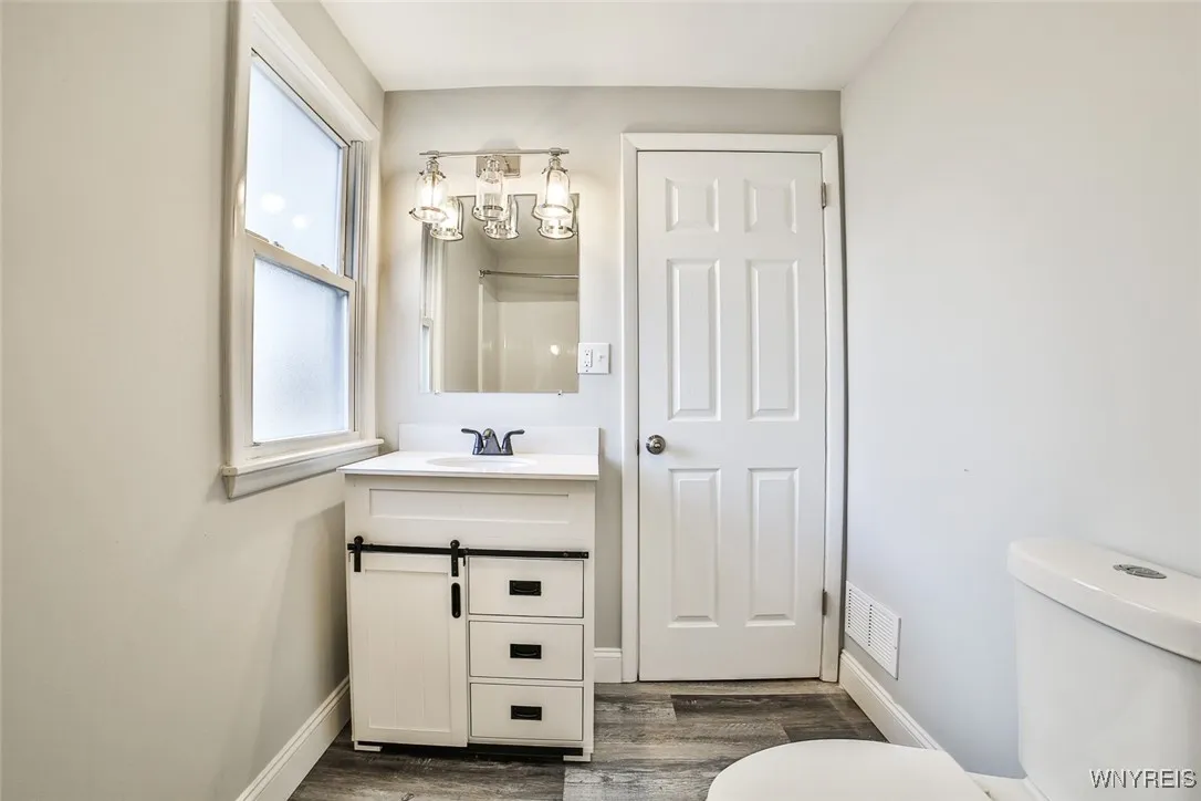 40 Fountain, Tonawanda-town, New York 14223, Tonawanda, New York 14223, 3 Bedrooms Bedrooms, 6 Rooms Rooms,1 BathroomBathrooms,Residential,Closed,40 Fountain, Tonawanda-town, New York 14223,0,B1576770