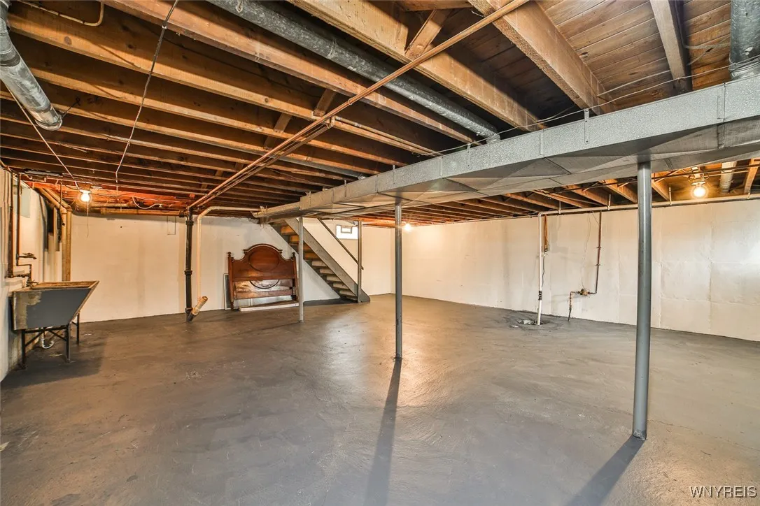 40 Fountain, Tonawanda-town, New York 14223, Tonawanda, New York 14223, 3 Bedrooms Bedrooms, 6 Rooms Rooms,1 BathroomBathrooms,Residential,Closed,40 Fountain, Tonawanda-town, New York 14223,0,B1576770