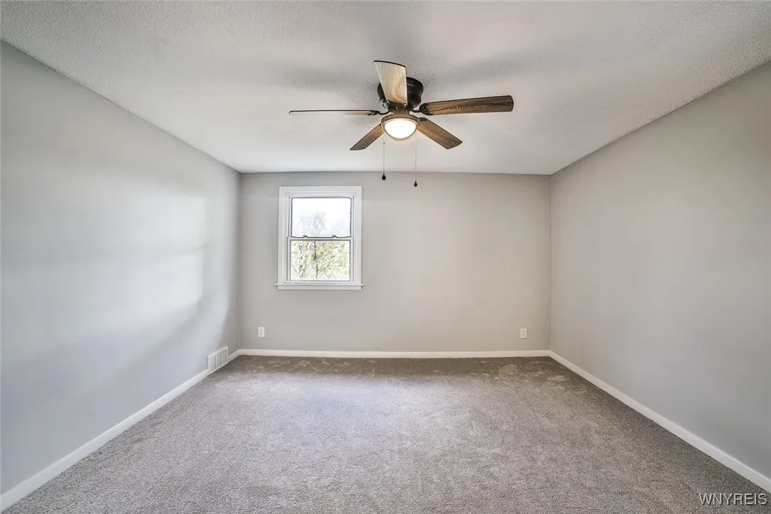 40 Fountain, Tonawanda-town, New York 14223, Tonawanda, New York 14223, 3 Bedrooms Bedrooms, 6 Rooms Rooms,1 BathroomBathrooms,Residential,Closed,40 Fountain, Tonawanda-town, New York 14223,0,B1576770