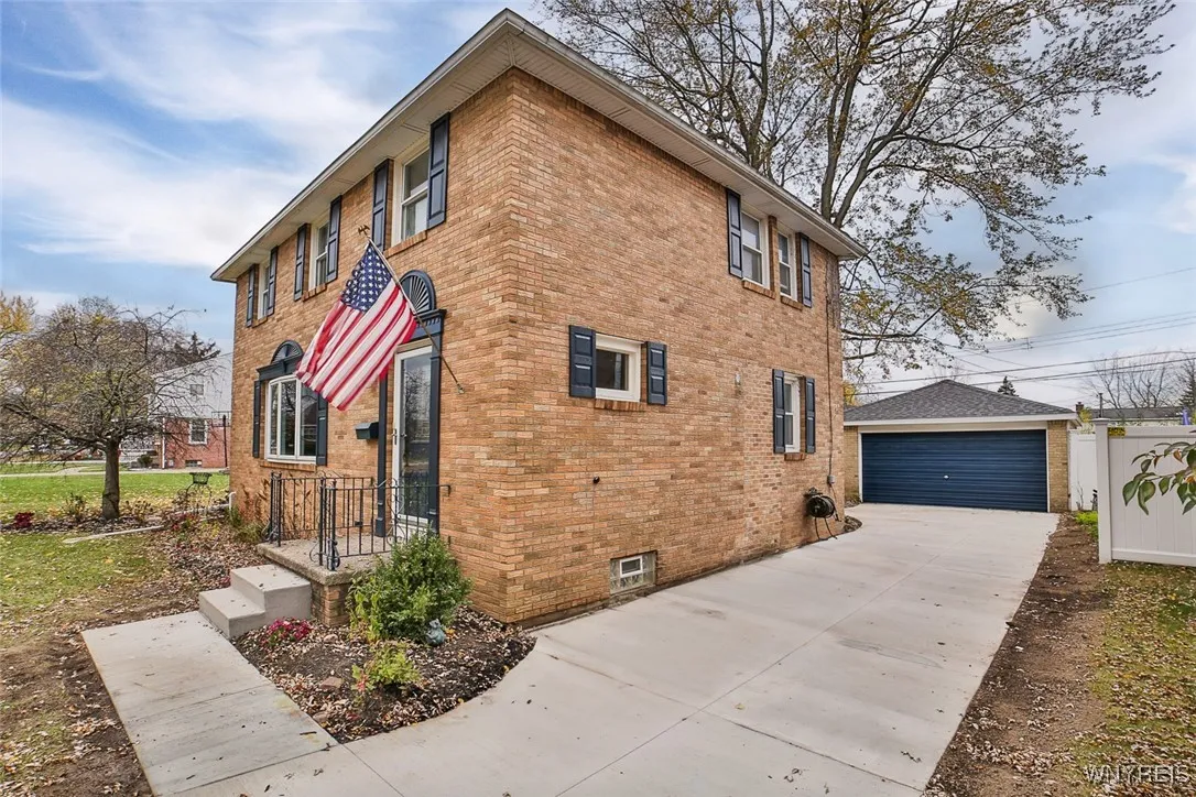 40 Fountain, Tonawanda-town, New York 14223, Tonawanda, New York 14223, 3 Bedrooms Bedrooms, 6 Rooms Rooms,1 BathroomBathrooms,Residential,Closed,40 Fountain, Tonawanda-town, New York 14223,0,B1576770