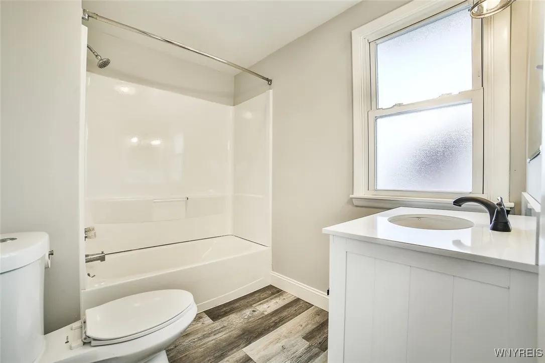 40 Fountain, Tonawanda-town, New York 14223, Tonawanda, New York 14223, 3 Bedrooms Bedrooms, 6 Rooms Rooms,1 BathroomBathrooms,Residential,Closed,40 Fountain, Tonawanda-town, New York 14223,0,B1576770