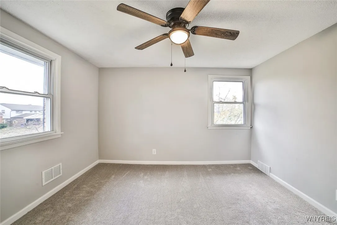 40 Fountain, Tonawanda-town, New York 14223, Tonawanda, New York 14223, 3 Bedrooms Bedrooms, 6 Rooms Rooms,1 BathroomBathrooms,Residential,Closed,40 Fountain, Tonawanda-town, New York 14223,0,B1576770