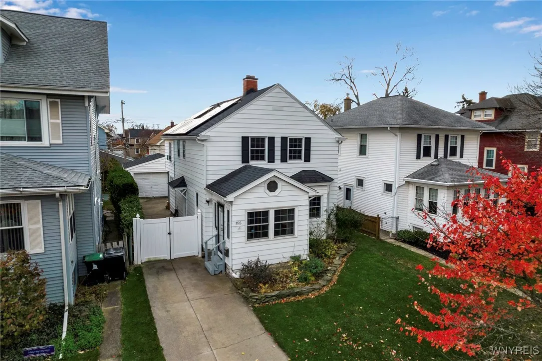 155 Knowlton Avenue, Tonawanda-town, New York 1421, Tonawanda, New York 14217, 4 Bedrooms Bedrooms, 7 Rooms Rooms,1 BathroomBathrooms,Residential,Closed,155 Knowlton Avenue, Tonawanda-town, New York 1421,0,B1576915