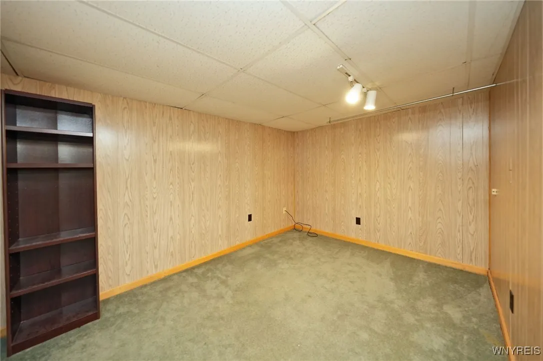 3 In The Woods Lane, West Seneca, New York 14224, West Seneca, New York 14224, 2 Bedrooms Bedrooms, 5 Rooms Rooms,1 BathroomBathrooms,Residential,Closed,3 In The Woods Lane, West Seneca, New York 14224,0,B1576810