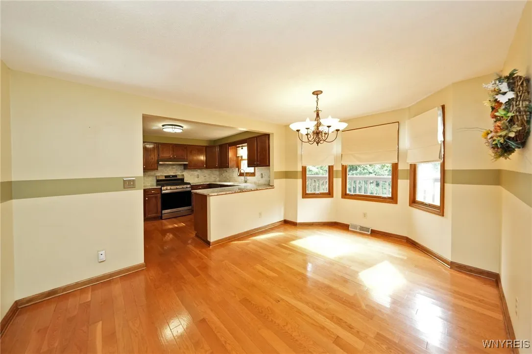 3 In The Woods Lane, West Seneca, New York 14224, West Seneca, New York 14224, 2 Bedrooms Bedrooms, 5 Rooms Rooms,1 BathroomBathrooms,Residential,Closed,3 In The Woods Lane, West Seneca, New York 14224,0,B1576810