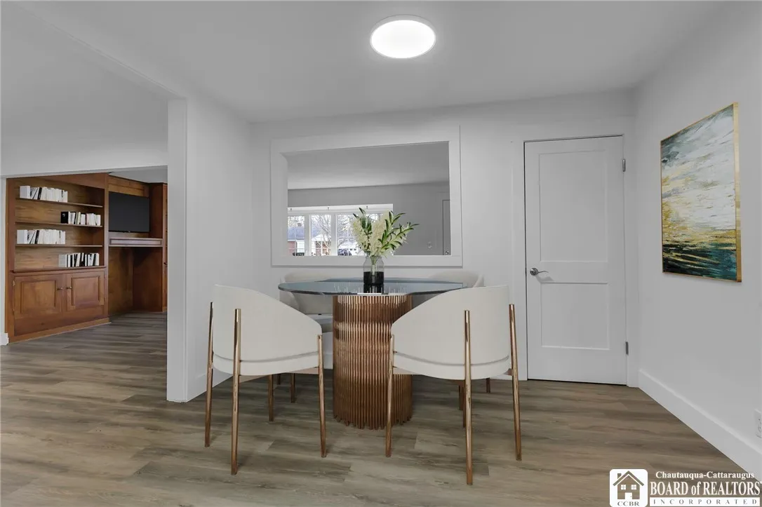 409 Lakewood Parkway, Amherst, New York 14226, Amherst, New York 14226, 3 Bedrooms Bedrooms, 7 Rooms Rooms,1 BathroomBathrooms,Residential,Closed,409 Lakewood Parkway, Amherst, New York 14226,0,R1576664