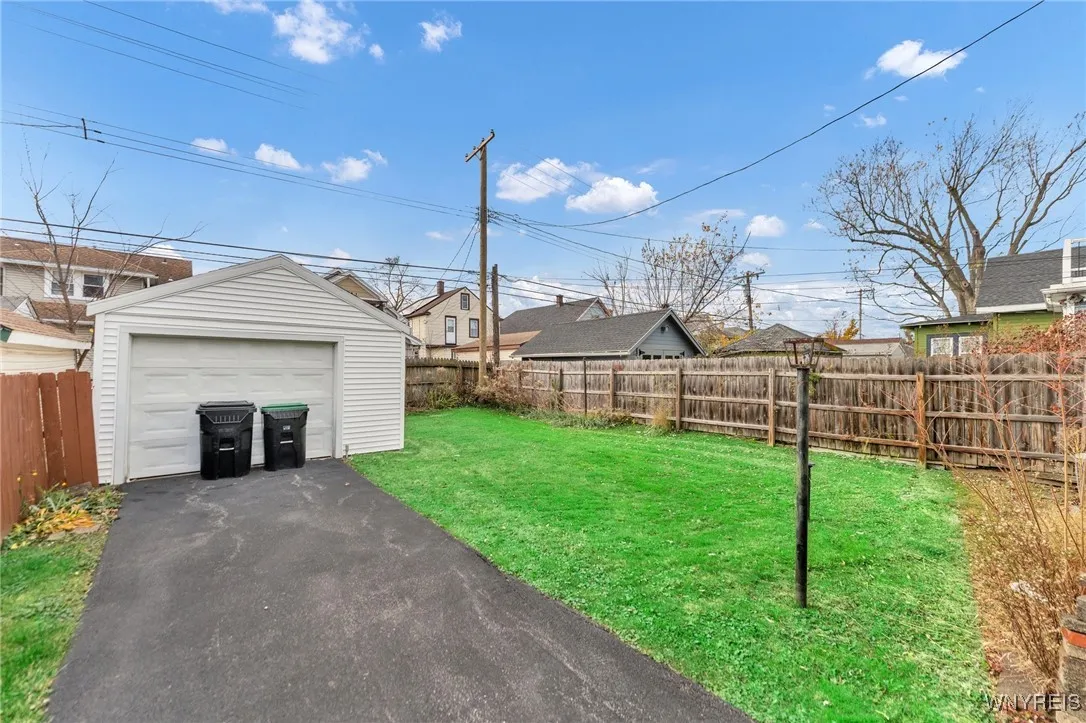 153 Parkwood Avenue, Tonawanda-town, New York 1421, Tonawanda, New York 14217, 3 Bedrooms Bedrooms, 8 Rooms Rooms,1 BathroomBathrooms,Residential,Closed,153 Parkwood Avenue, Tonawanda-town, New York 1421,0,B1576808