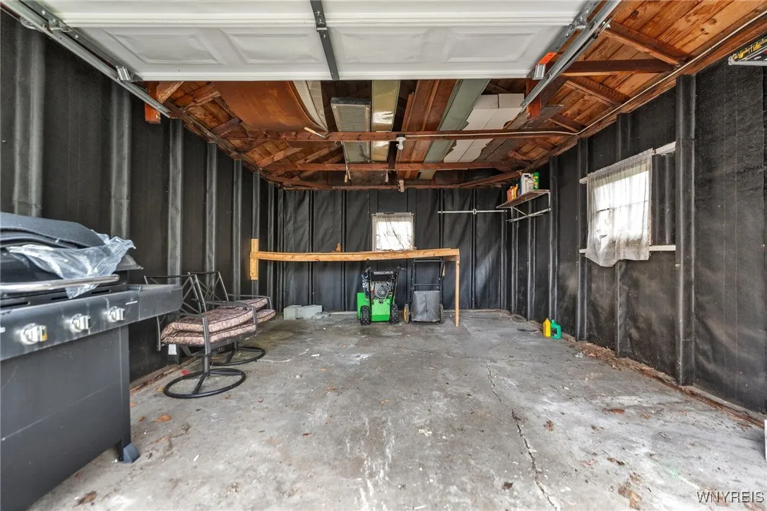 153 Parkwood Avenue, Tonawanda-town, New York 1421, Tonawanda, New York 14217, 3 Bedrooms Bedrooms, 8 Rooms Rooms,1 BathroomBathrooms,Residential,Closed,153 Parkwood Avenue, Tonawanda-town, New York 1421,0,B1576808