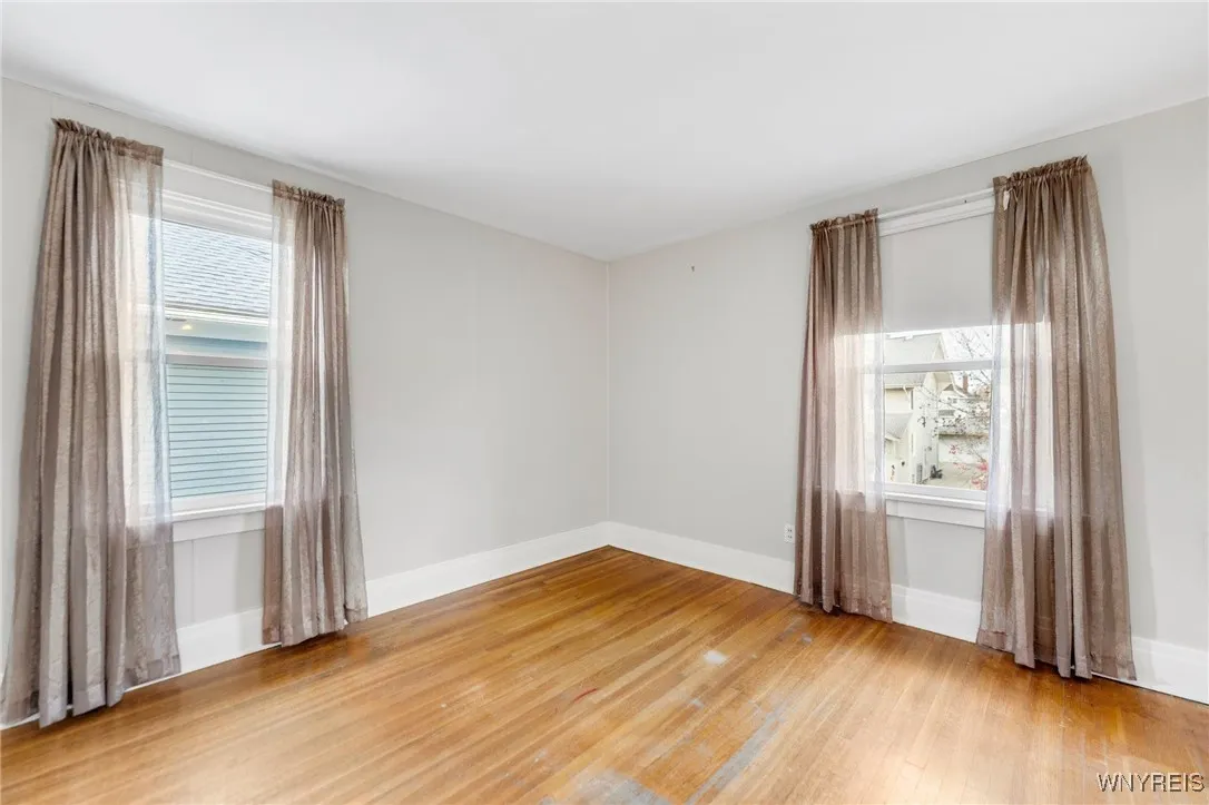 153 Parkwood Avenue, Tonawanda-town, New York 1421, Tonawanda, New York 14217, 3 Bedrooms Bedrooms, 8 Rooms Rooms,1 BathroomBathrooms,Residential,Closed,153 Parkwood Avenue, Tonawanda-town, New York 1421,0,B1576808