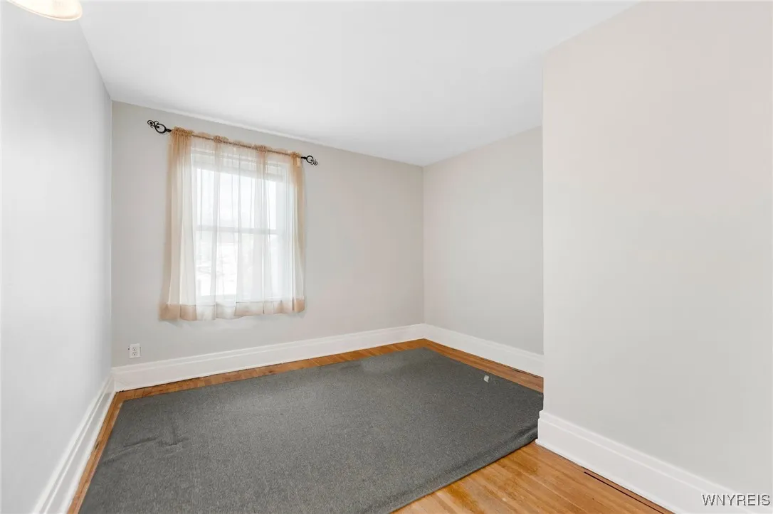 153 Parkwood Avenue, Tonawanda-town, New York 1421, Tonawanda, New York 14217, 3 Bedrooms Bedrooms, 8 Rooms Rooms,1 BathroomBathrooms,Residential,Closed,153 Parkwood Avenue, Tonawanda-town, New York 1421,0,B1576808