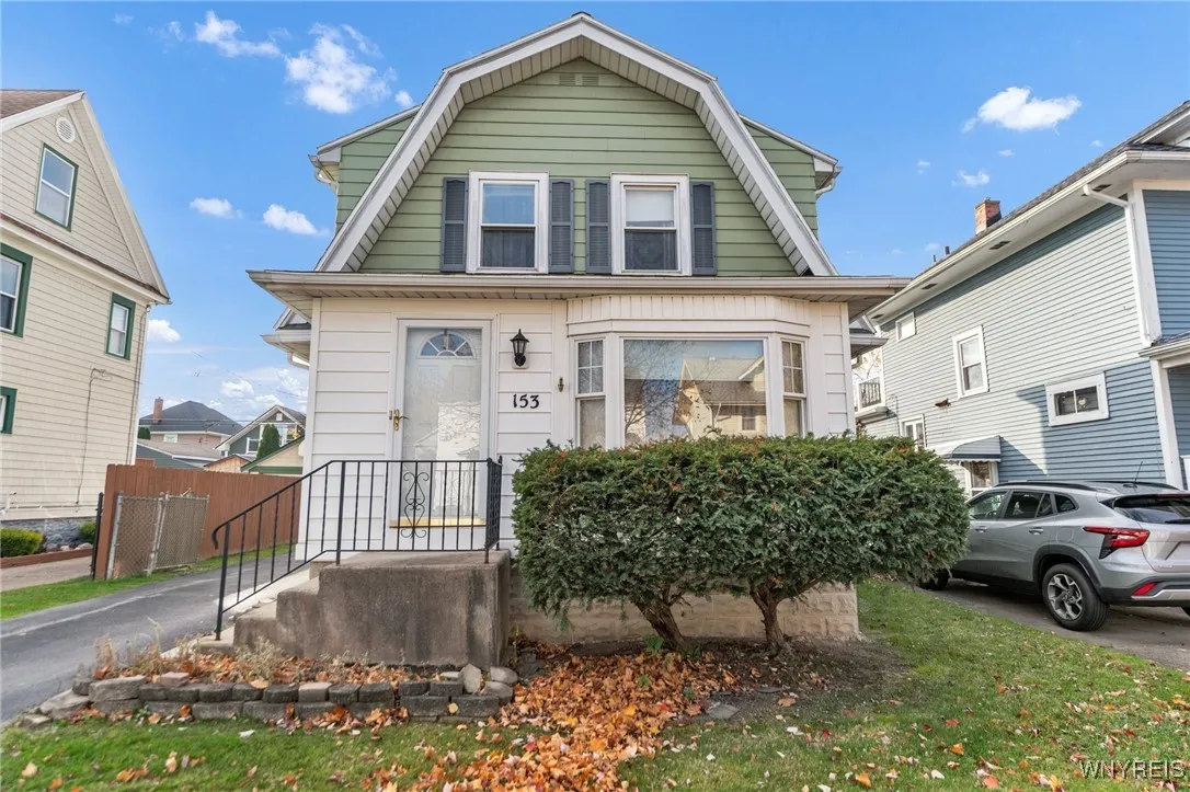 153 Parkwood Avenue, Tonawanda-town, New York 1421, Tonawanda, New York 14217, 3 Bedrooms Bedrooms, 8 Rooms Rooms,1 BathroomBathrooms,Residential,Closed,153 Parkwood Avenue, Tonawanda-town, New York 1421,0,B1576808
