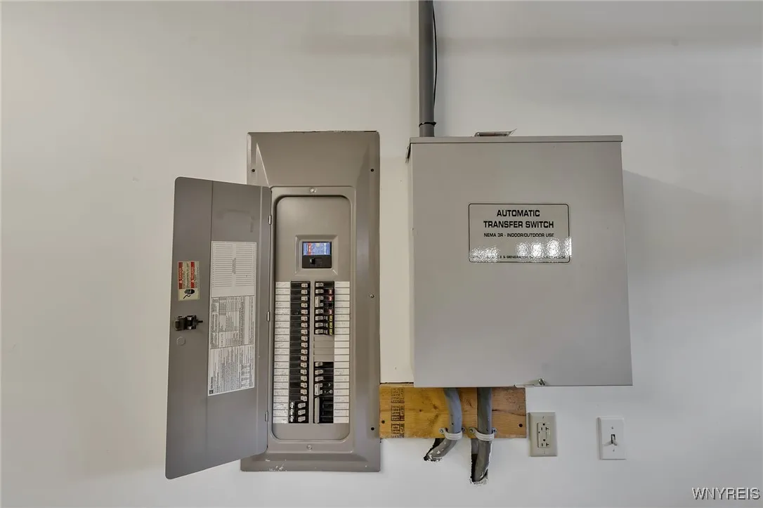 4 Old Hickory Court, Orchard Park, New York 14127, Orchard Park, New York 14127, 6 Bedrooms Bedrooms, 15 Rooms Rooms,5 BathroomsBathrooms,Residential,Closed,4 Old Hickory Court, Orchard Park, New York 14127,0,B1577080