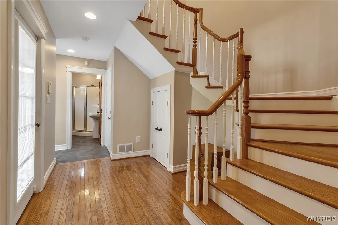 4 Old Hickory Court, Orchard Park, New York 14127, Orchard Park, New York 14127, 6 Bedrooms Bedrooms, 15 Rooms Rooms,5 BathroomsBathrooms,Residential,Closed,4 Old Hickory Court, Orchard Park, New York 14127,0,B1577080