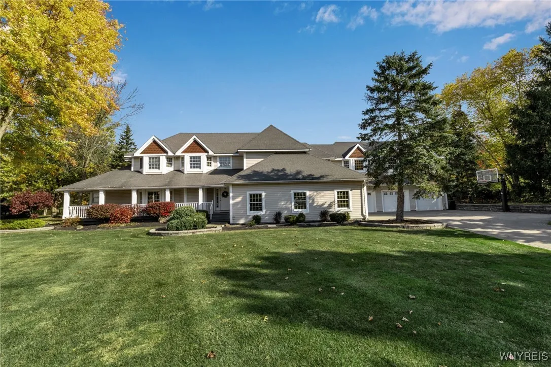 4 Old Hickory Court, Orchard Park, New York 14127, Orchard Park, New York 14127, 6 Bedrooms Bedrooms, 15 Rooms Rooms,5 BathroomsBathrooms,Residential,Closed,4 Old Hickory Court, Orchard Park, New York 14127,0,B1577080